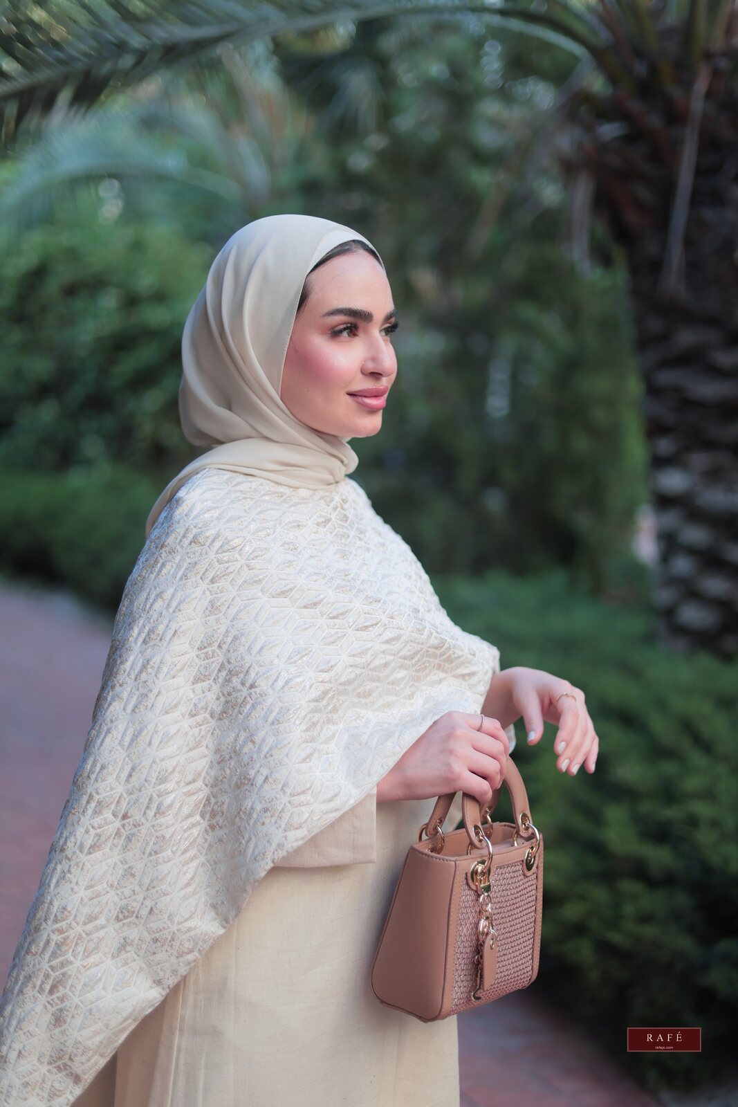 Naya — Cream Textured Abaya